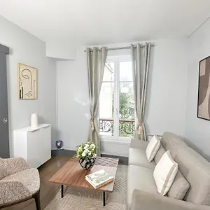 Stunning Near Eiffel Tower Apartamento París